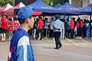 明日76人对阵黄蜂！恩比德因伤出战成疑